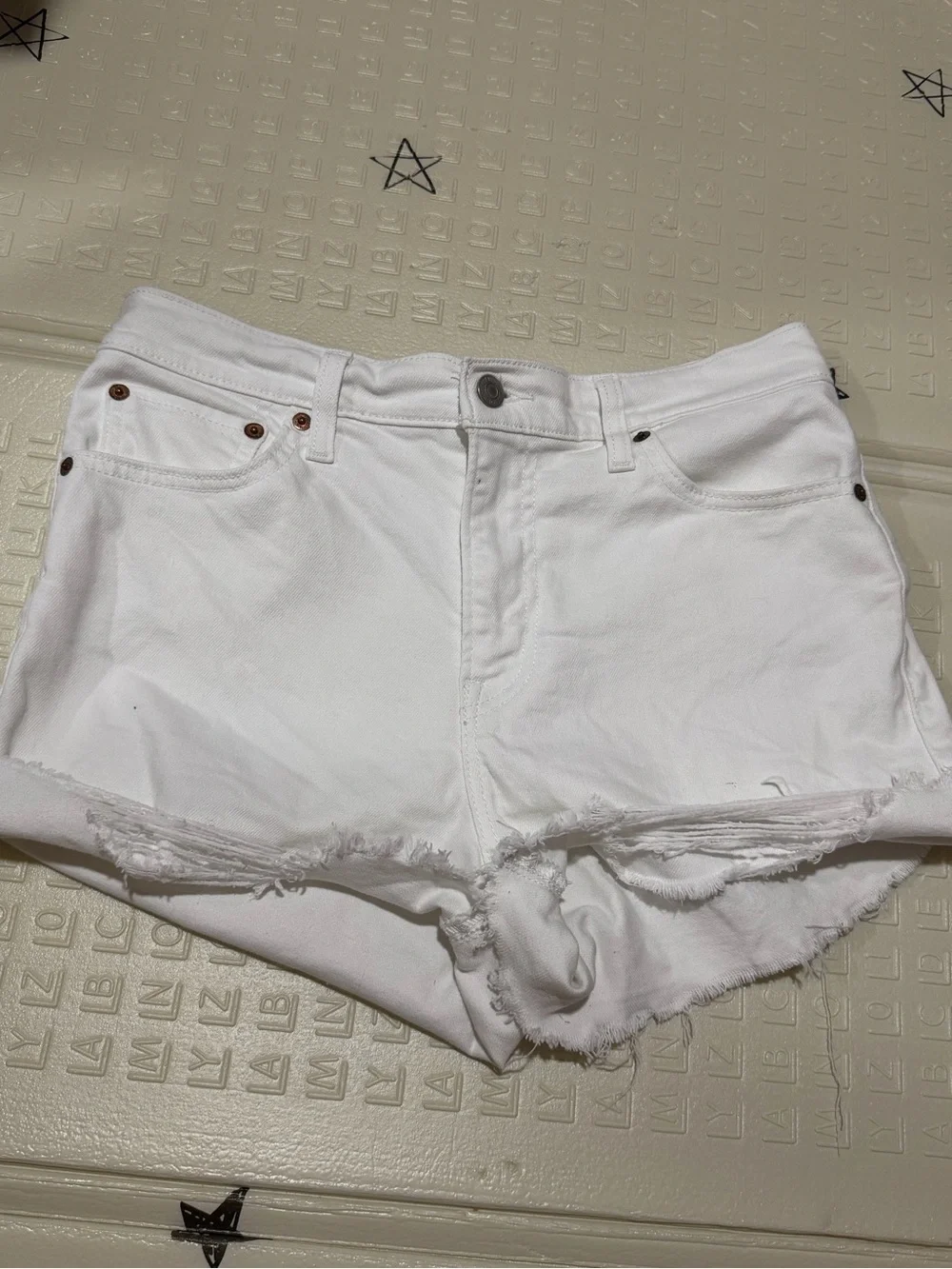 Levi's White Distressed Frayed Hem Denim Shorts